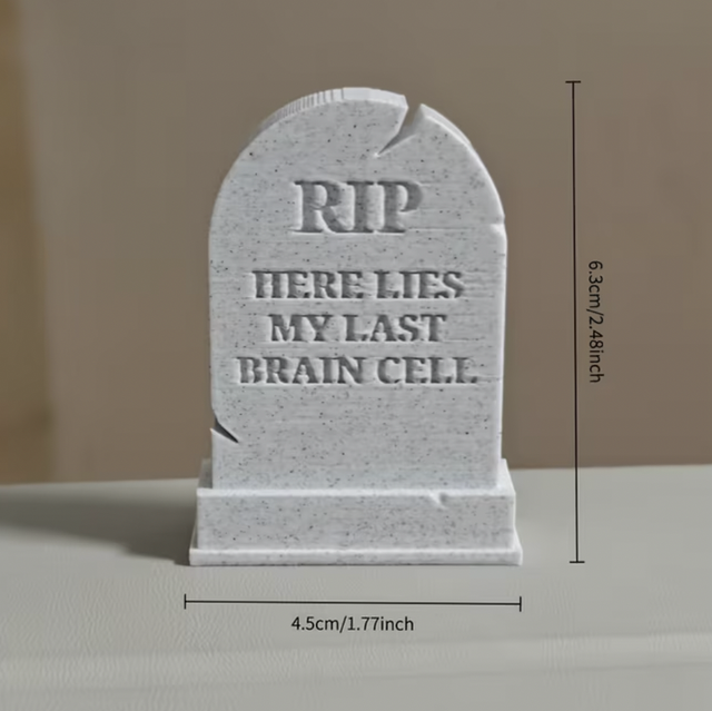 RIP My Last Brain Cell – Funny Miniature Gravestone Ornament (Random Colour)