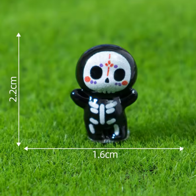 Mini Day of the Dead resin figurine, black skeleton with skull face, 2.2cm tall